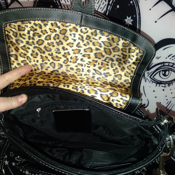 Bag and Purse - Picture 5 of 6